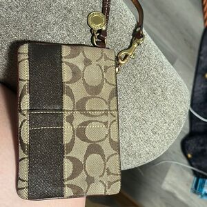 GUC Vintage Coach brown Monogram Wallet W/vintage hangtag/charm